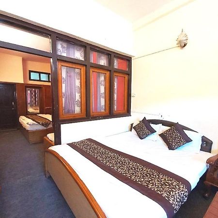 Goroomgo Luxury Stay Mall Road Nainital Luaran gambar