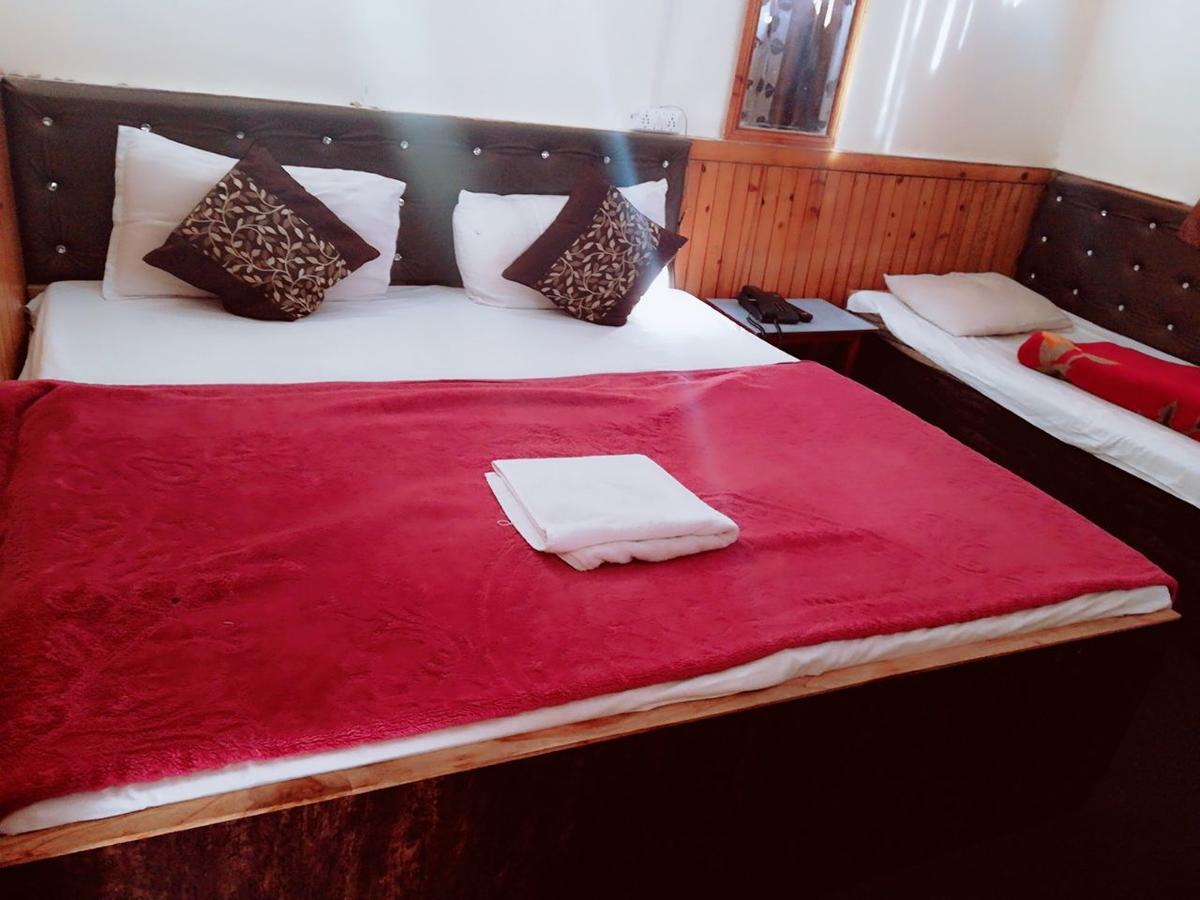 Goroomgo Luxury Stay Mall Road Nainital Luaran gambar