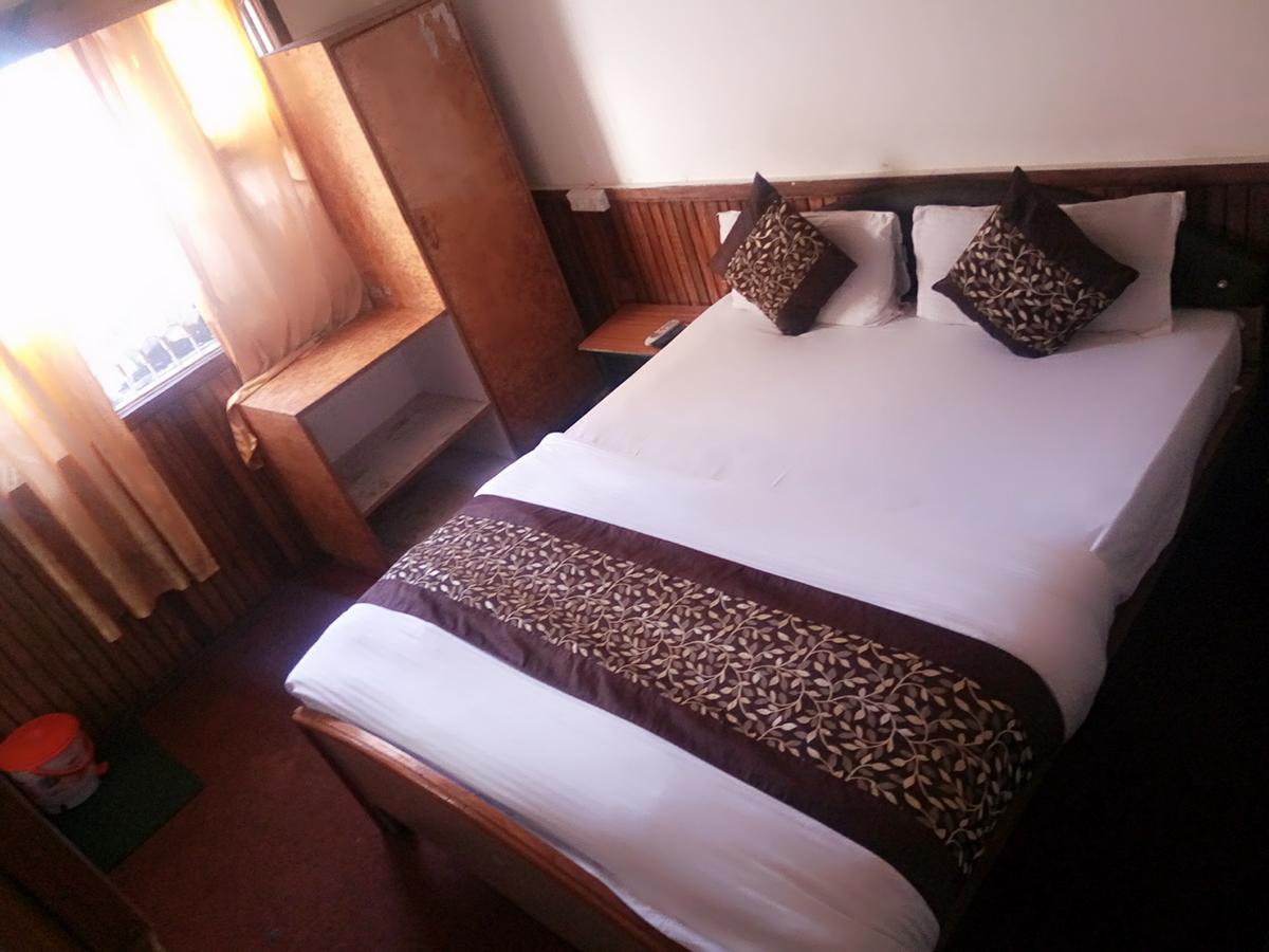 Goroomgo Luxury Stay Mall Road Nainital Luaran gambar